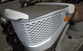 SUZUKI LET's 4 Basket CA43A