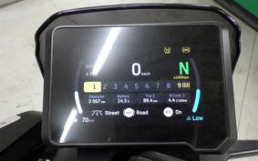 HUSQVARNA スバルトピレン801 2025
