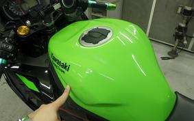 KAWASAKI ZX-25R 2018 ZX250E