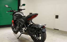 TRIUMPH TRIDENT 660 2021