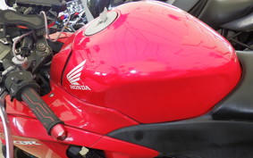 HONDA CBR250R GEN 3 MC41