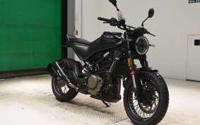 HUSQVARNA SVARTPILEN 401 2024