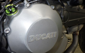 DUCATI HYPERMOTARD 796 2011