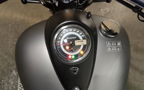 TRIUMPH TRIUMPH THUNDERBIRD STORM TNB13C