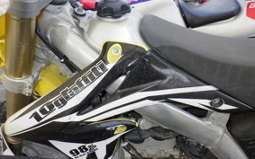 SUZUKI RM-Z250 2002