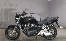 HONDA CB1300SF SUPER FOUR 2025 SC54