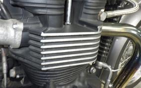 TRIUMPH BONNEVILLE T100 2012