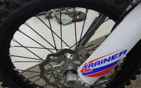 BETA クロス TRE ーナー250 2023