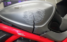 SUZUKI ｸﾞﾗﾃﾞｨｳｽ400 2016