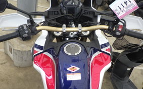 HONDA CRF1000L AFRICA TWIN 2017 SD04