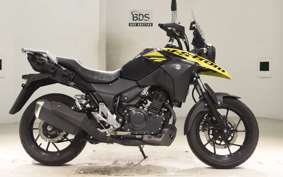 SUZUKI Vｽﾄﾛｰﾑ250 2018
