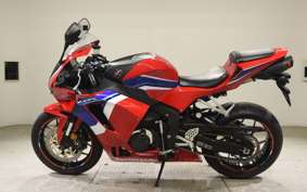 HONDA CBR600RR 2021 PC40