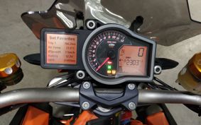 KTM 1290 SUPER  DUKE R 2016 V3940
