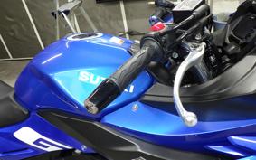 SUZUKI GSX250RA