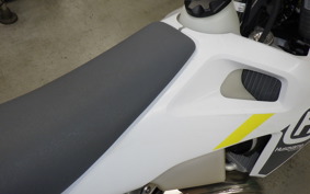 HUSQVARNA TE250I 2010