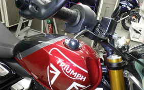 TRIUMPH SPEED 400 2025