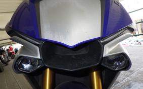 YAMAHA YZF-R1 2015