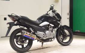 SUZUKI GSR250 2004