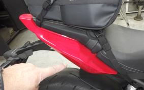 HONDA CBR650R E-Clutch 2025 RH17