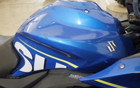 SUZUKI ジクサー150 2023