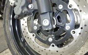 SUZUKI ｸﾞﾗﾃﾞｨｳｽ650 2013