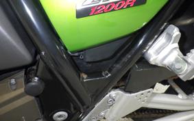 KAWASAKI ZRX1200 R 2003 ZRT20A