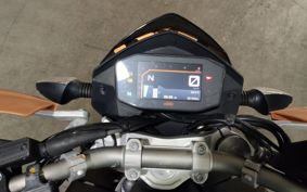 KTM 690 DUKE LDV40