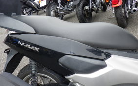 YAMAHA N-MAX SE86J
