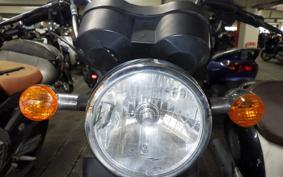 YAMAHA YB125SP 2015