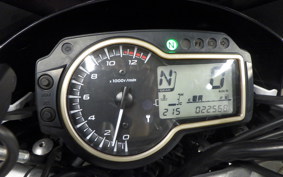 SUZUKI GSR750 2011